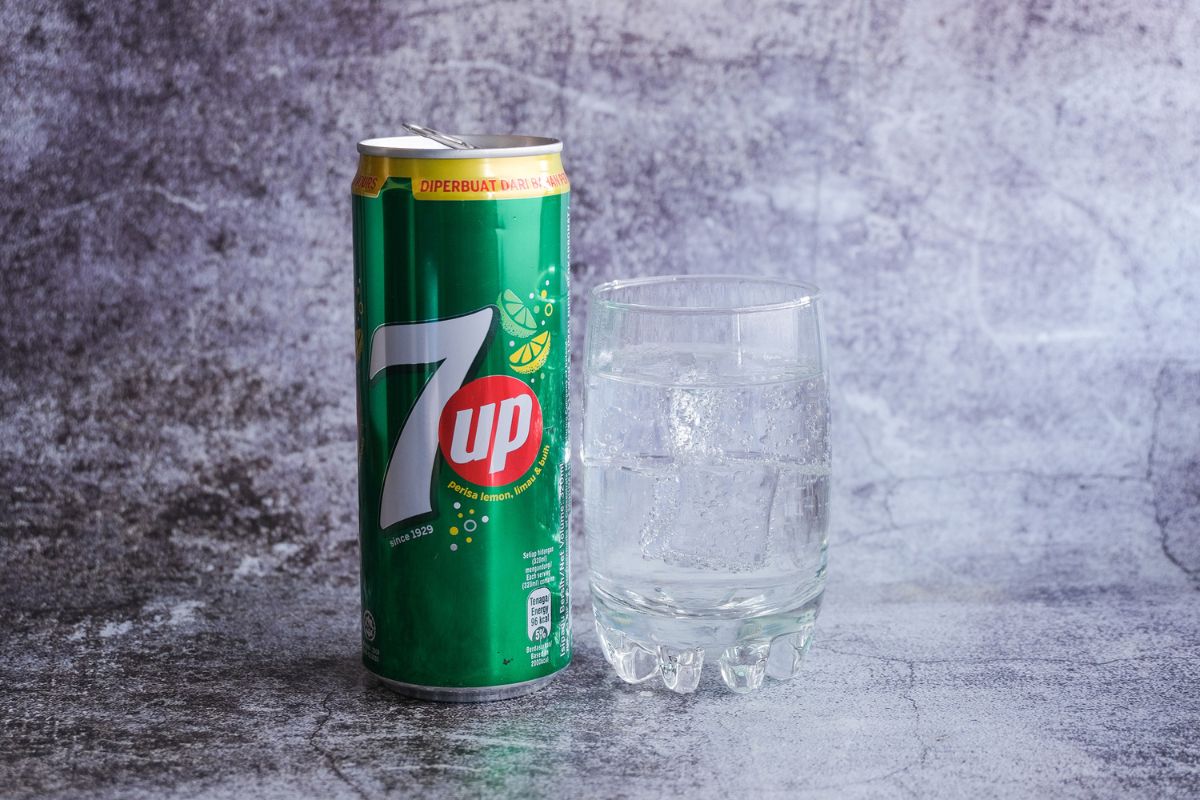 does-7up-have-sugar-of-course-brand-sprite